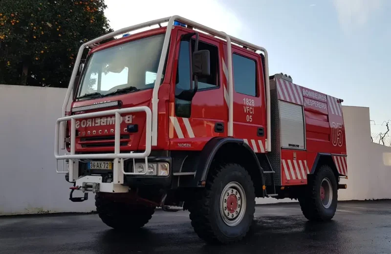 Veículo Florestal de Combate a Incêndios dos Bombeiros de Nespereira